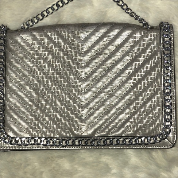 Silver Mossimo evening bag - Picture 3 of 5